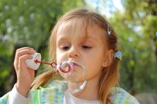 Blowing Bubbles Royalty Free Stock Photos Blowing Bubbles Royalty Free Stock Photos