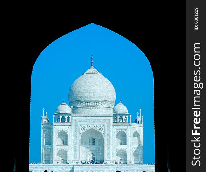 World wonder Taj Mahal in early morning