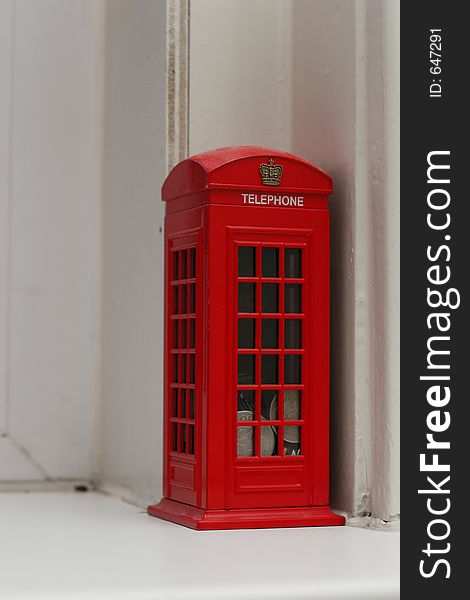 Mini red phonebooth (originally a coin place)