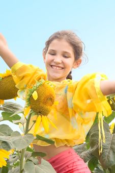 Beauty Teen Girl And Sunflower On Nature Stock Images Beauty Teen Girl And Sunflower On Nature Stock Images