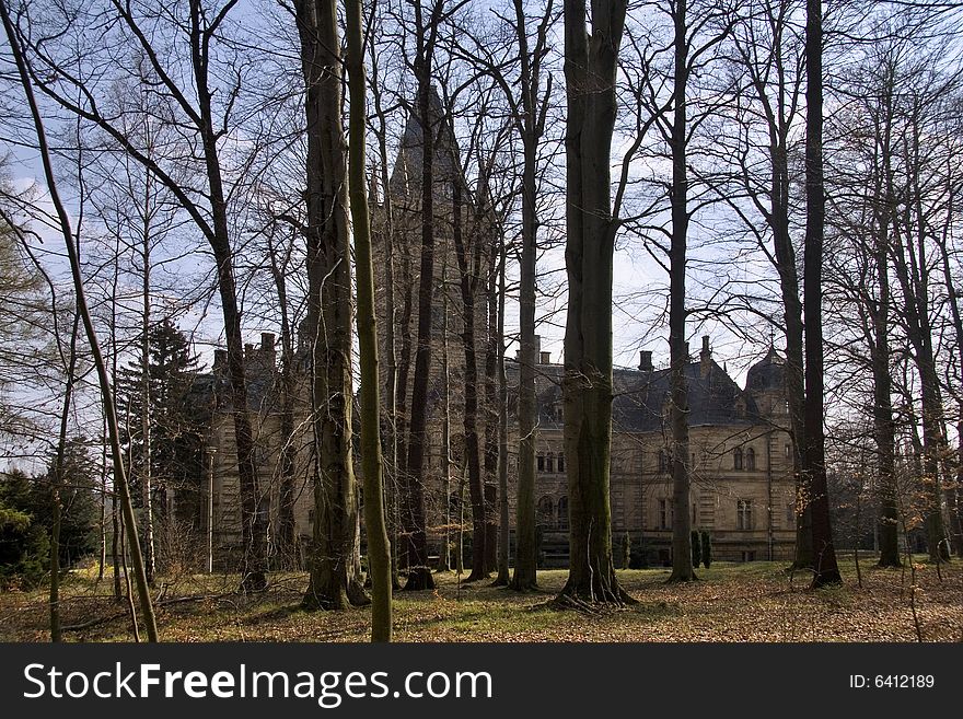 Palace Schloss Hummelshain, Germany, April, trough Forest