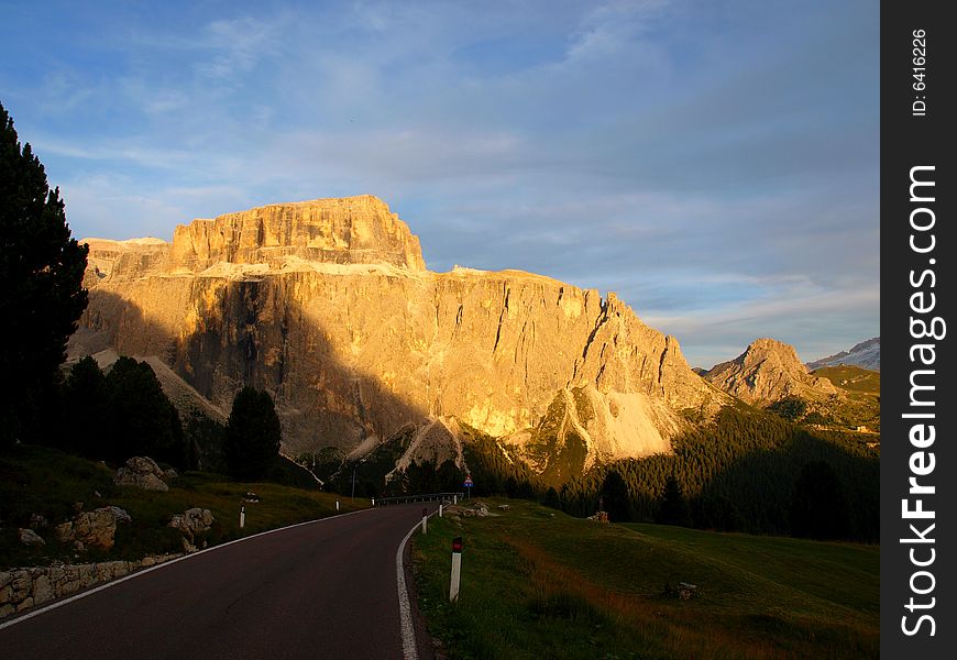 A beautiful view of the Dolomiti mountains