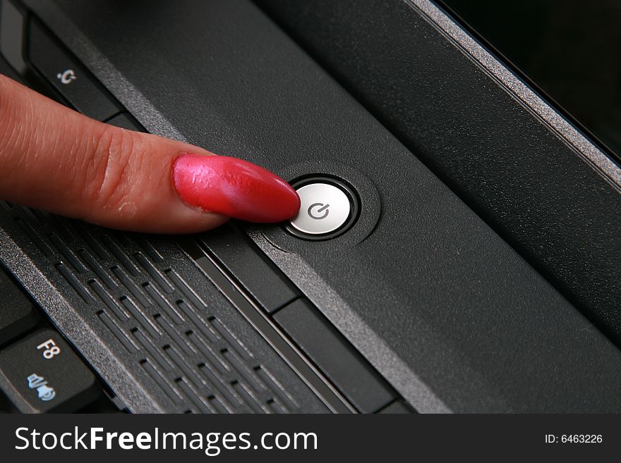 The finger specifies the button of inclusion