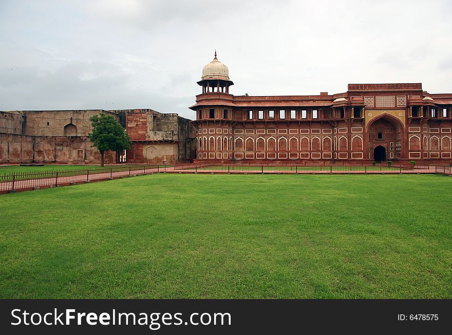 Overview of a Palace from India