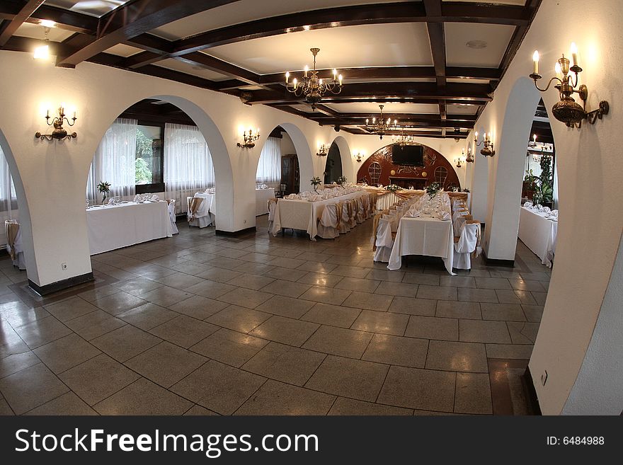 One grand wedding ballroom for parties