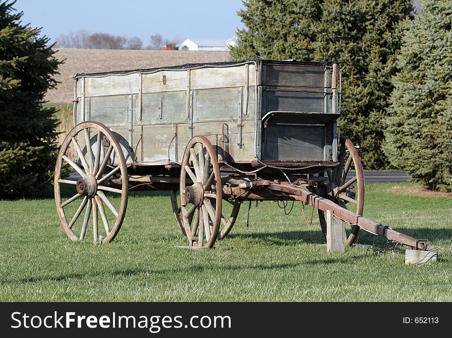 Old wagon with wooden wheels