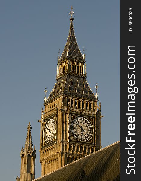 Big Ben toweer at the houses of Parliament, London