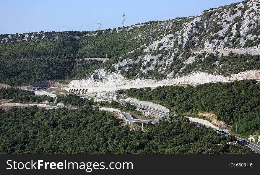 Foto mountain road in Croatia. Foto mountain road in Croatia