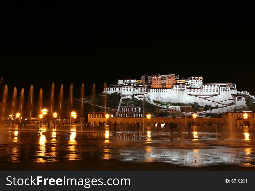 Night view of Potala Palace