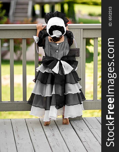 Black Princess Dress And Bonnet