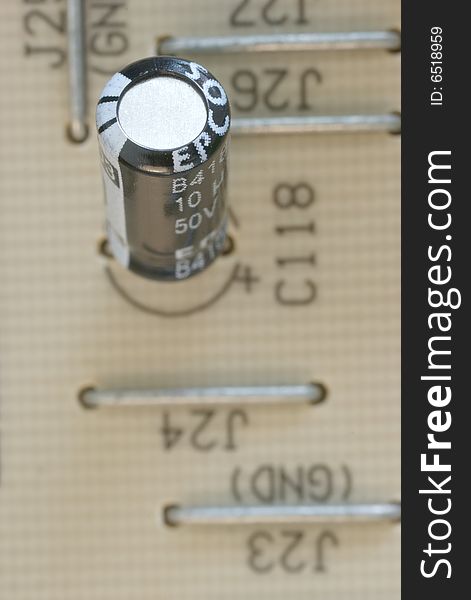 One capacitor in a decoder in detail