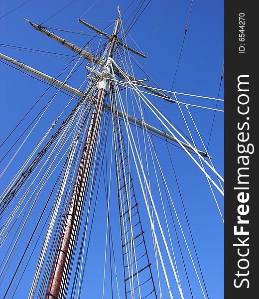 The old museum ship mast (San Diego, California). The old museum ship mast (San Diego, California).