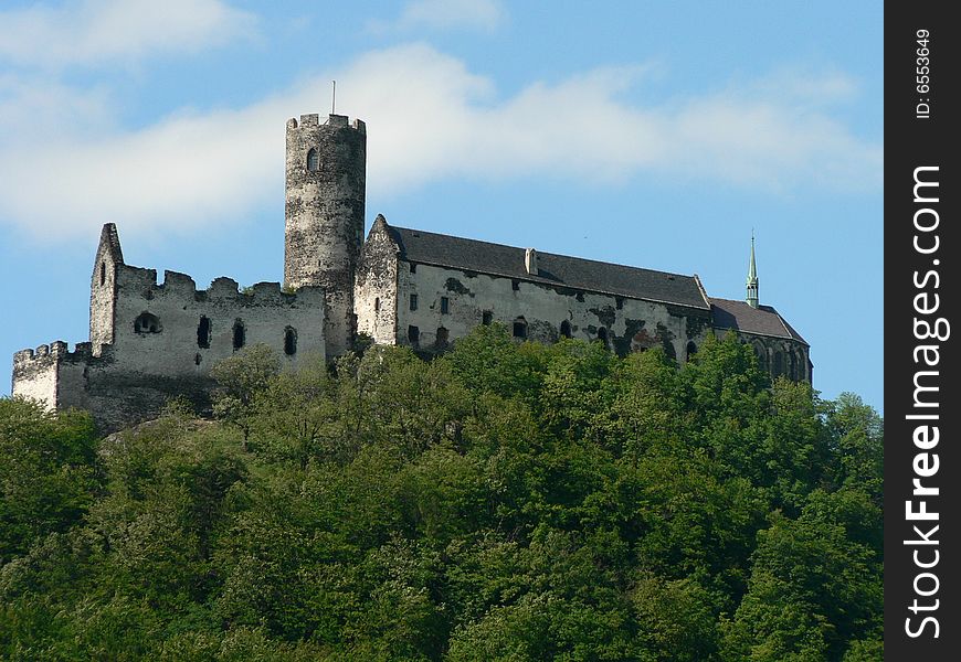 Ruins of the castle Bezděz (Czech Republic)