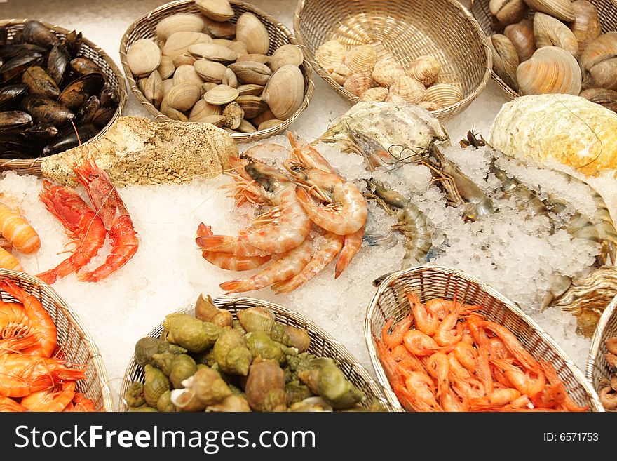 The fresh seafoods market and restaurant  is located Moscow. The fresh seafoods market and restaurant  is located Moscow