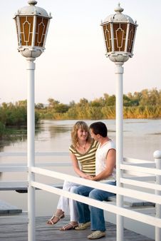 Pair On A Pier Royalty Free Stock Images Pair On A Pier Royalty Free Stock Images