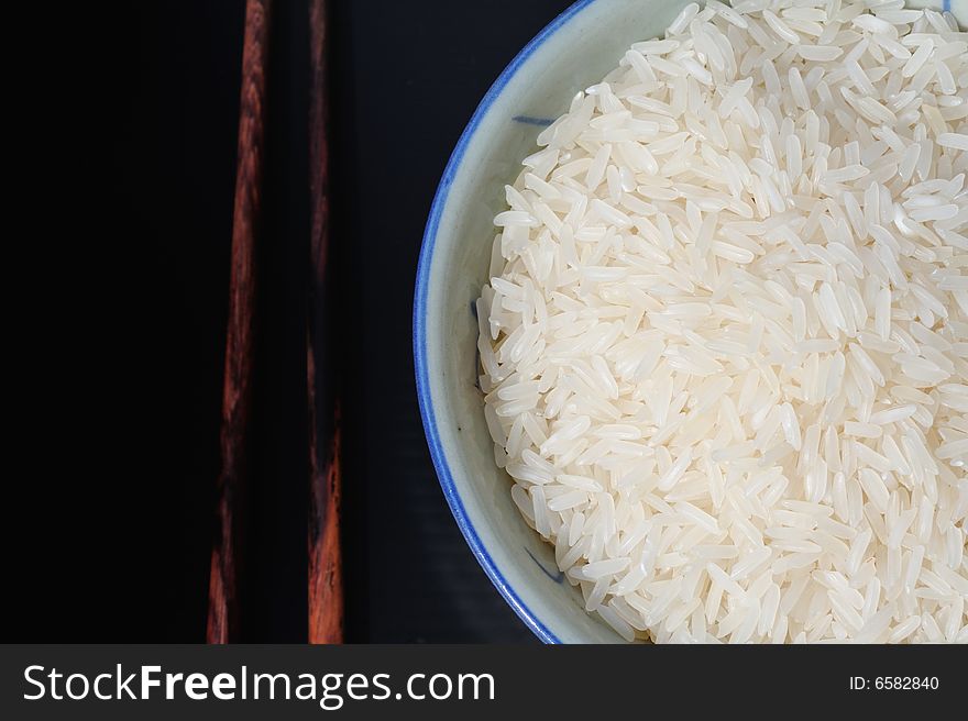 An image of a bowl of rice. An image of a bowl of rice