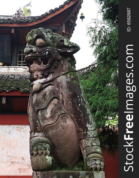 Stone lion in Shuang-gui tang temple Ã¯Â¼Å’which is a well-known Buddhist holy site, near the Three Gorges of the Yangtze River.It is also a major tourist destination in chongqing city.