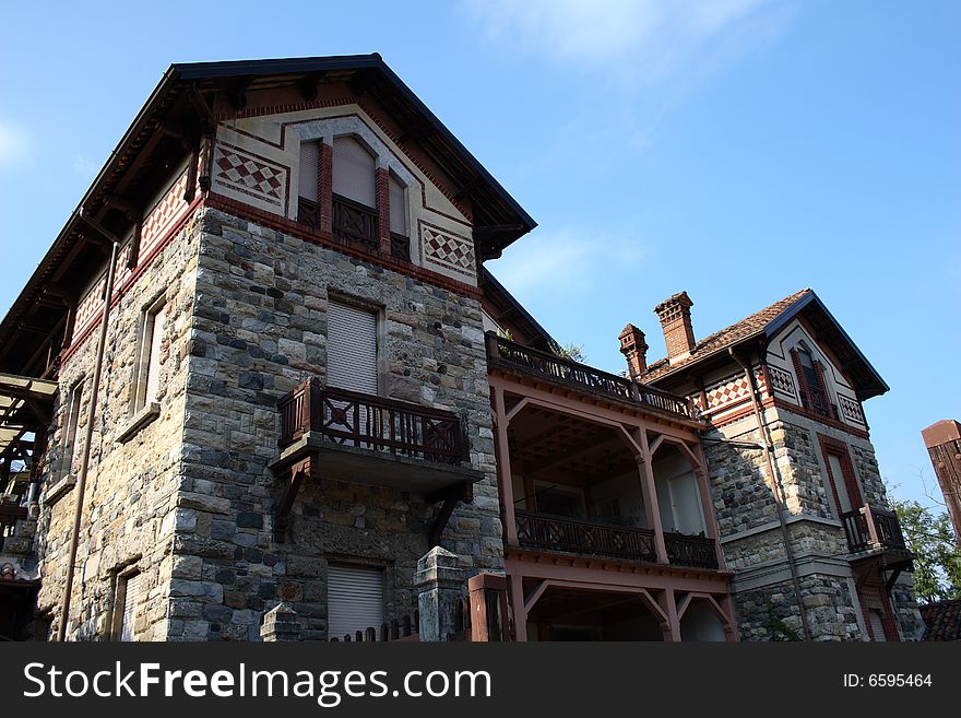 Mountain home - facade stones and docor