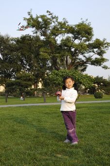 Chinese Girl Play Kite Stock Images