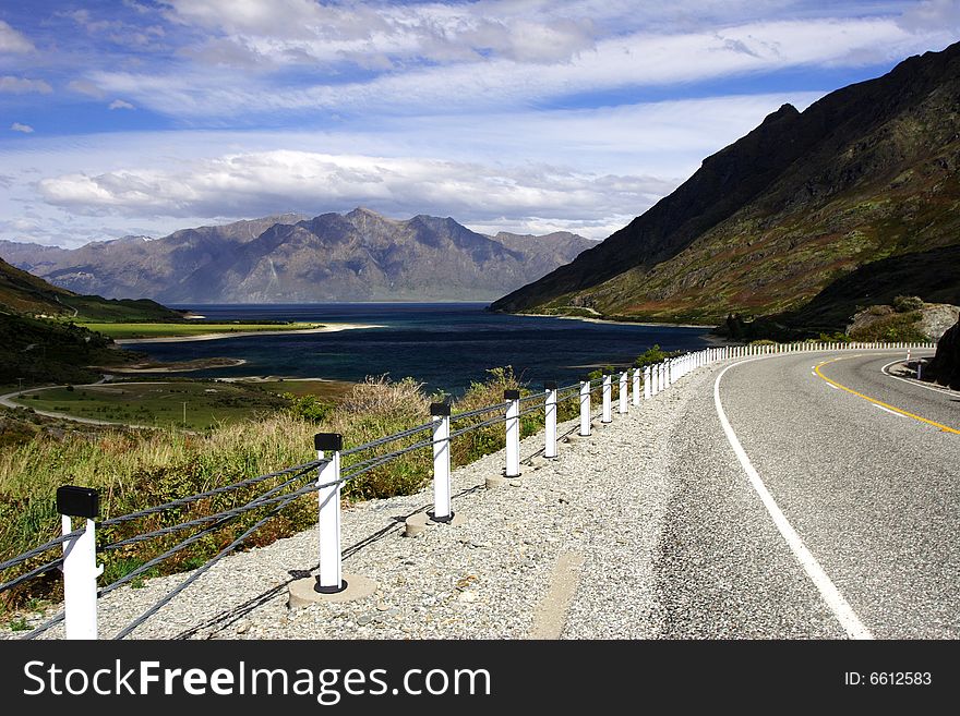 Scenic Highway by Lake Hawea