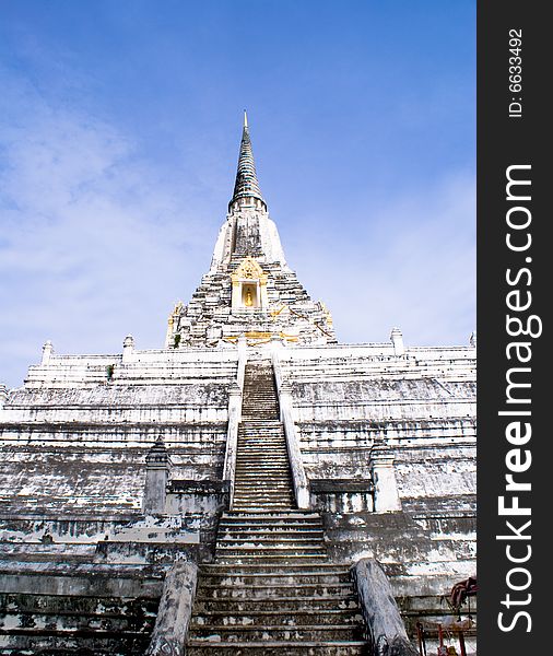 Religious thai monument