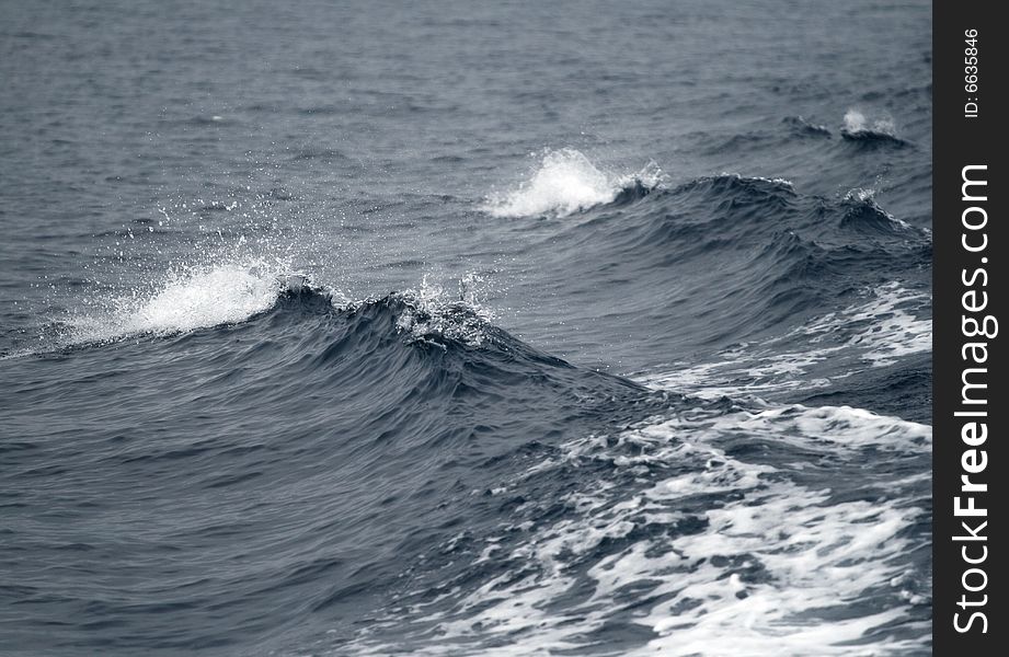 Waves of water in the open sea