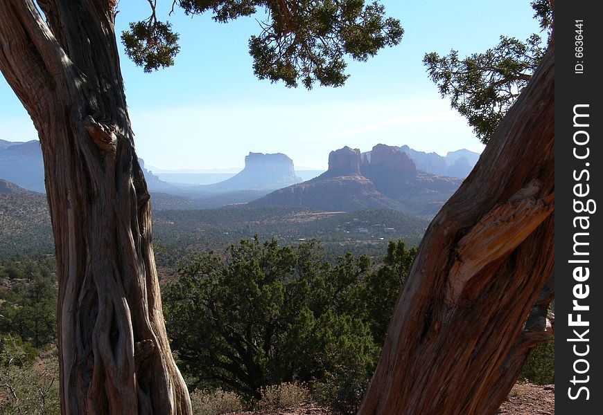 Scene of red rock mountains east of Sedona, Arizona. Scene of red rock mountains east of Sedona, Arizona