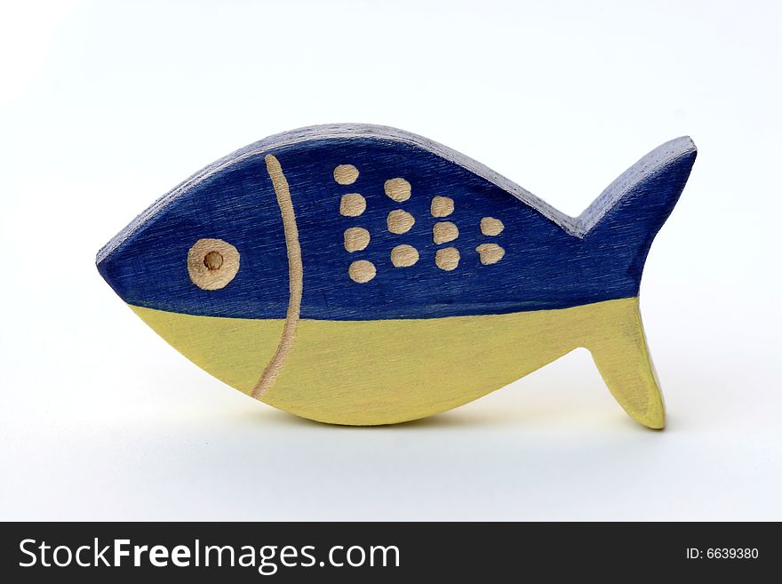 Wooden toy - blue and yellow fish