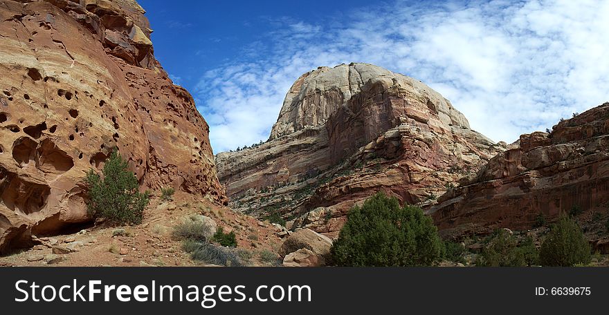 Capitol Reef Rocky Cliffs