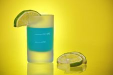 Shot Glass With Blue Tequila Shooter And Lime Royalty Free Stock Images Shot Glass With Blue Tequila Shooter And Lime Royalty Free Stock Images
