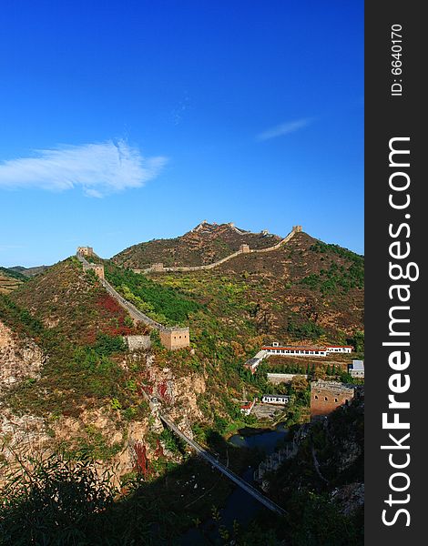 The Simatai Great Wall is celebrated for its steepness, queerness and intactness. The main tourist attractions include the Stairway to Heaven, the Fairy Tower, the Heaven Bridge and the Wangjinglou Tower.