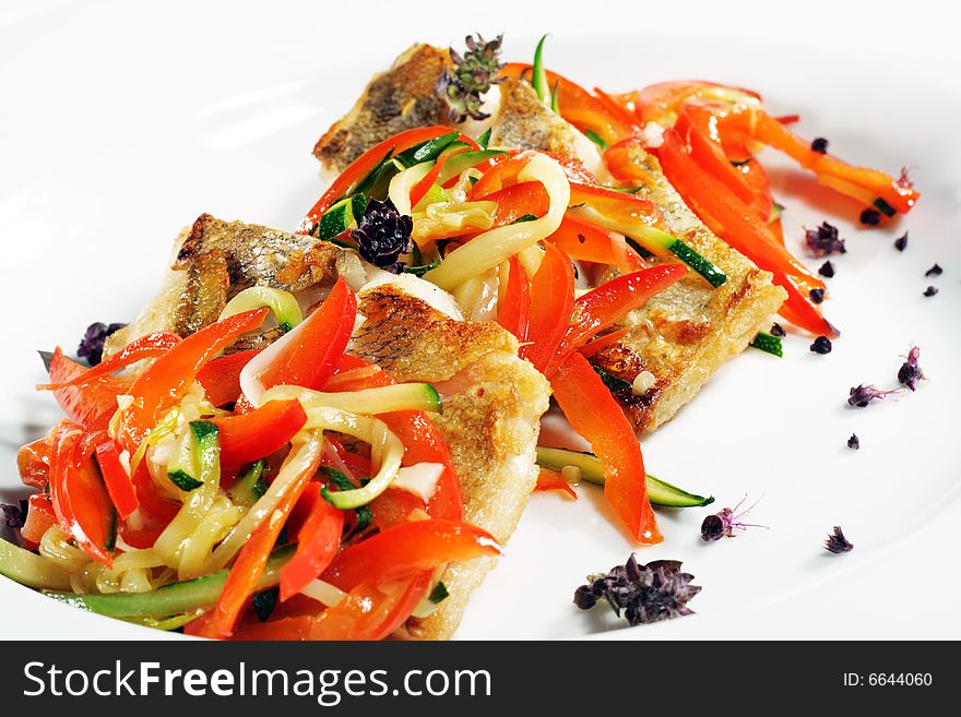 Grilled Fish with Julienne Vegetable