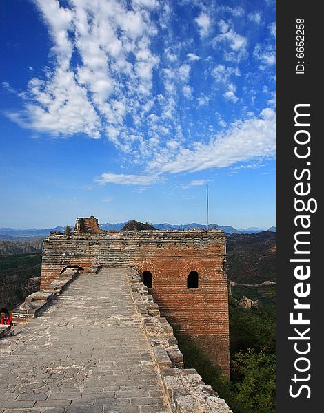 The Simatai Great Wall is celebrated for its steepness, queerness and intactness. The main tourist attractions include the Stairway to Heaven, the Fairy Tower, the Heaven Bridge and the Wangjinglou Tower.