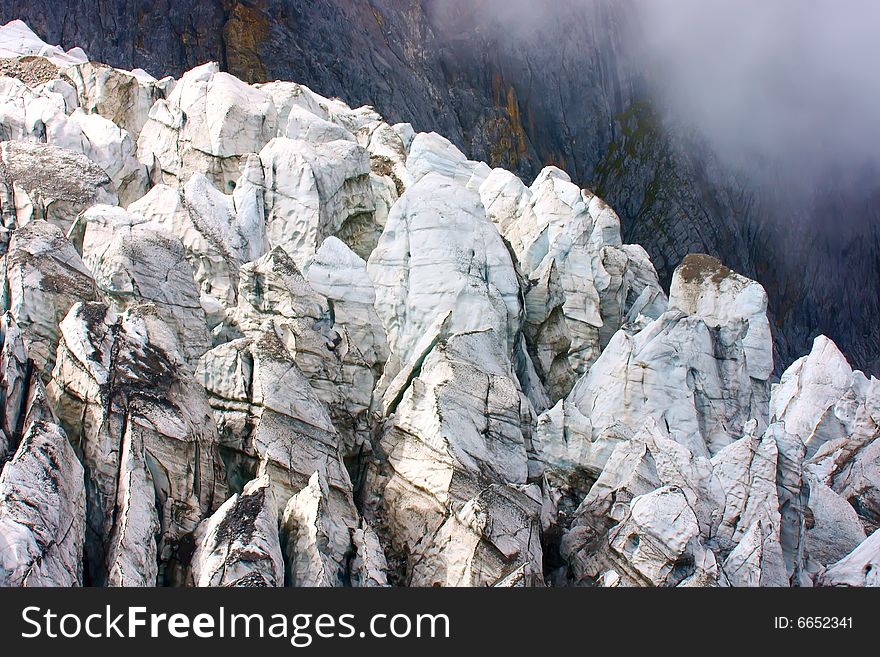 SONY DSLR A700 jokul snow mountain in china geography nature landscape cloud sky travel asia YuLong snow mountain