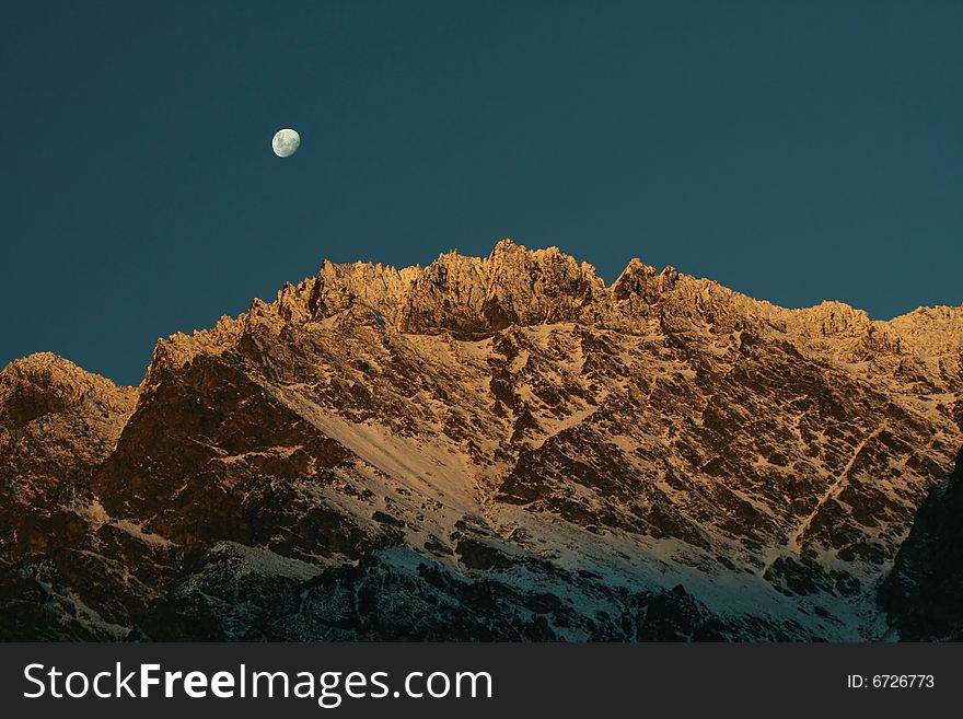 Moonrise over the Remarkale mountains