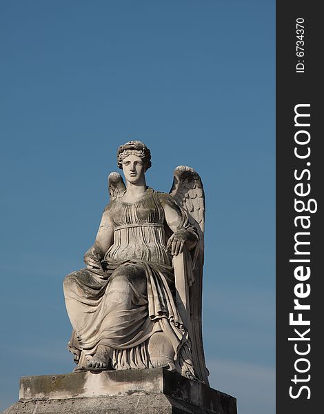 Angel statue at the Arc de Triomphe du Carrousel, Paris