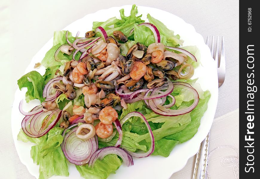 Seafood salat