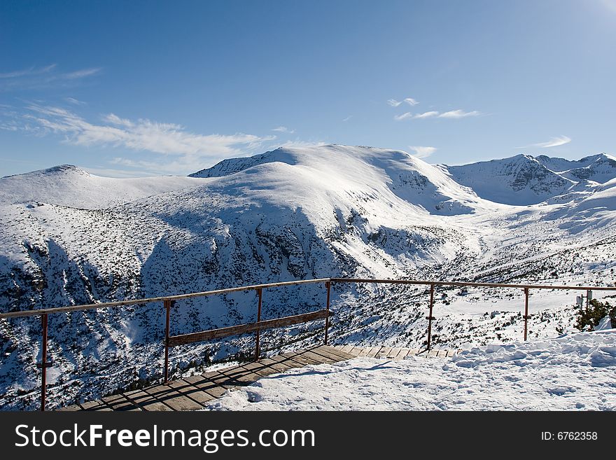 Impressive mountain view at 2800 m in winter - Borovetz (Bulgaria)
