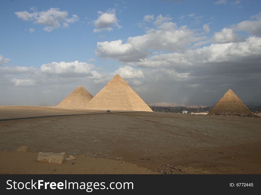 Egypt's pyramid is the world's most famous cultural heritage, which represents the ancient civilization. Egypt's pyramid is the world's most famous cultural heritage, which represents the ancient civilization.