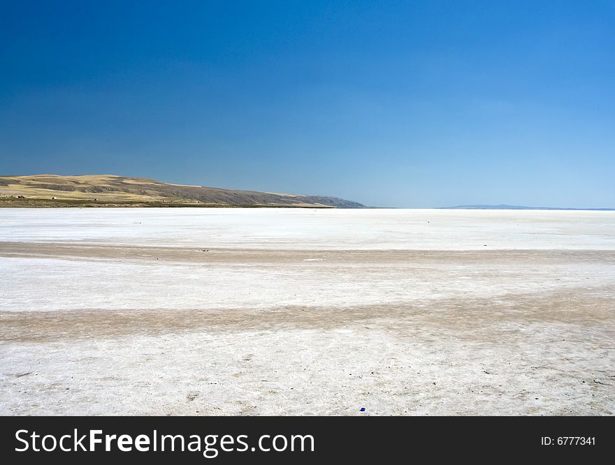 A landscape of a salt lake in turkey