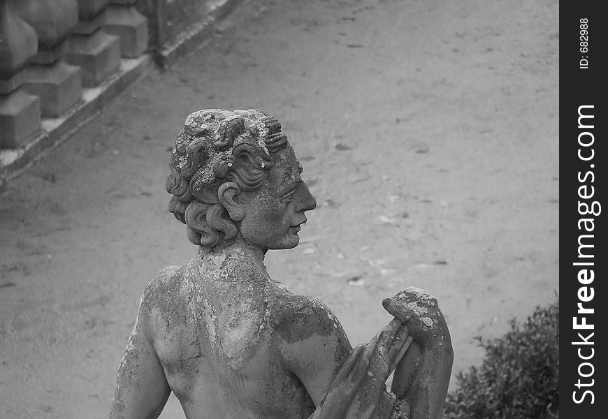 A black and white Sculpture in the garden of wÃ¼rzburg's castle