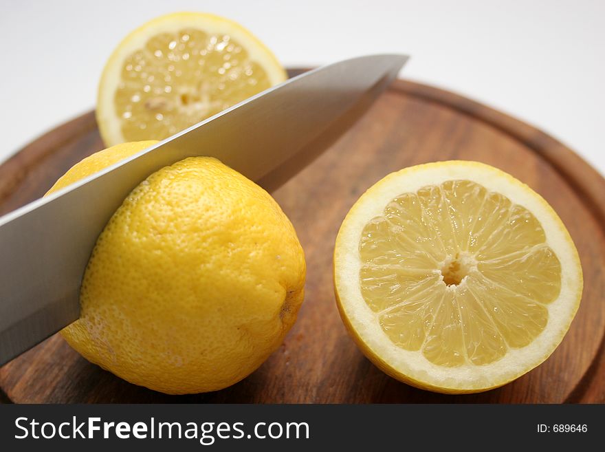 Lemon With Batten And Cutter