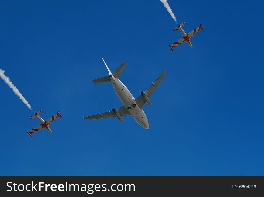 Airplain in the blue sky. Airplain in the blue sky