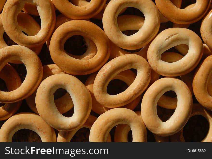 A lot of gold baked bread rings