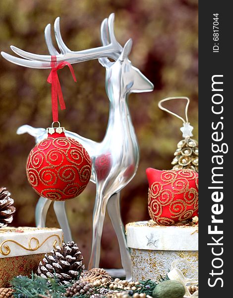 Cristmas decoration with balls and silver deer