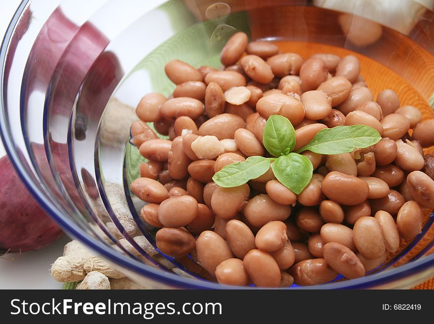 A fresh salad of beans with some spices