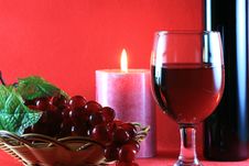Red Wine With Wine Bottle Royalty Free Stock Images
