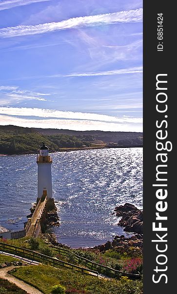 This lighthouse is in the Kyle of Lochalsh underneath the Skye bridge (pronounced cool of loch aww-lash) in the North of Scotland. This lighthouse is in the Kyle of Lochalsh underneath the Skye bridge (pronounced cool of loch aww-lash) in the North of Scotland