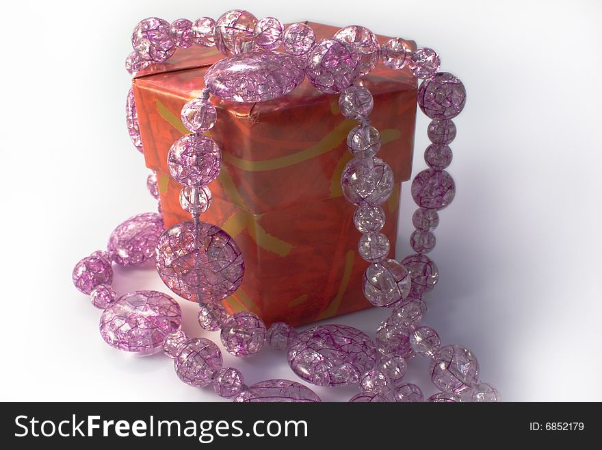 Gift box and glass beads