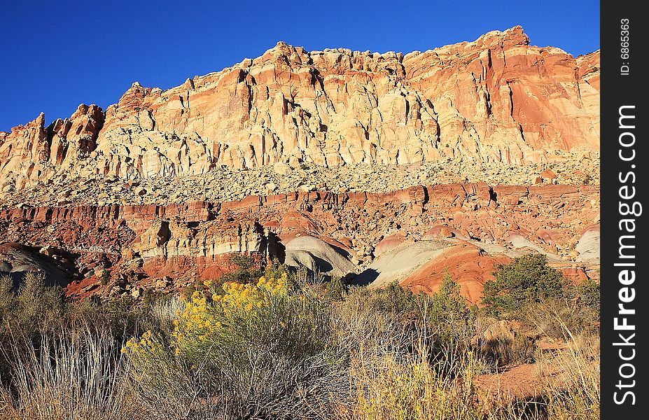 Road through the Capitol Reef NP, Utah